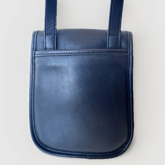 Vintage Coach Classic Black Leather Small Side Pack Turn Lock 9978 - Picture 5 of 15